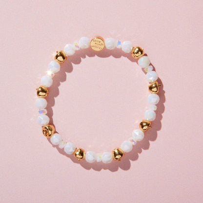 All Over Apple Bracelet Base
